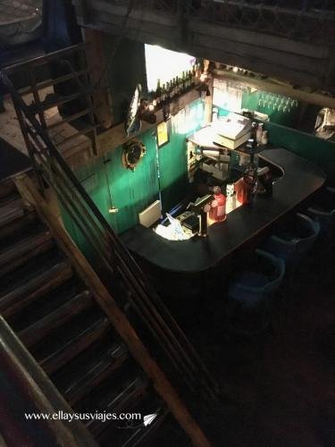 Underwater Pub